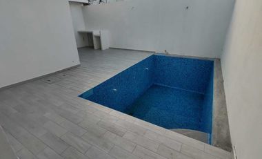CASA EN VENTA NUEVA CON ALBERCA Y UNA REC. EN P.B. FRACC. LOMAS DIAMANTE