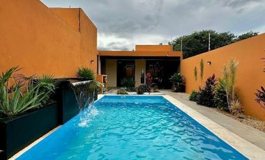 Casa de un piso con tres habitaciones y piscina en la zona Norte de Mérida