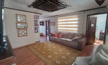 Casa de venta en Ordoñez Lasso – código:18948