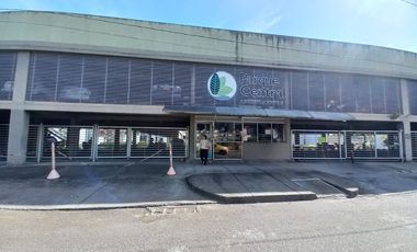 apartamento en arriendo en c.r parque central piso 5 sin ascensor. Cod A13855