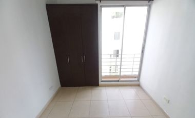 apartamento en arriendo en c.r parque central piso 5 sin ascensor. Cod A13855