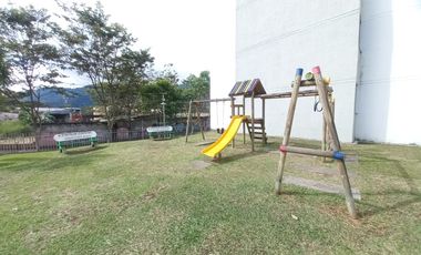 apartamento en arriendo en c.r parque central piso 5 sin ascensor. Cod A13855