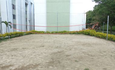 apartamento en arriendo en c.r parque central piso 5 sin ascensor. Cod A13855