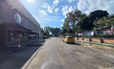 apartamento en arriendo en c.r parque central piso 5 sin ascensor. Cod A13855