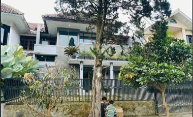 Rumah siap huni semi villa kawasan Bandung utara eksklusif