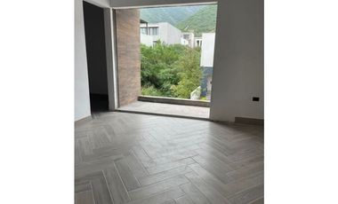 Casa en Venta en Fraccionamiento Santa Isabel Carr. nacional Monterrey