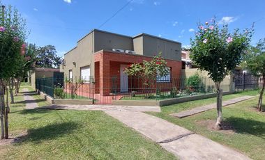 Casa de 3 amb a la venta en V. Casares - Cañuelas