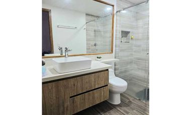 CASA EN VENTA EN EL POBLADO CASTROPOL