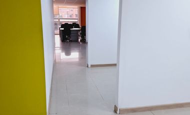 edificio en arriendo en santa barbara occidental-usaquén. Cod A51778