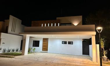 Casa en renta Temozón Norte en Mérida Yucatán