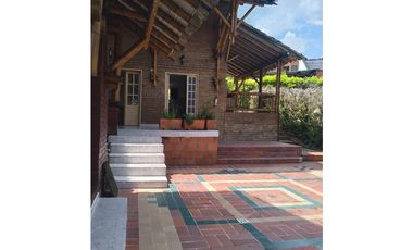 SE VENDE CASA CAMPESTRE EN CONJUNTO VIA ARMENIA