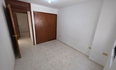 apartamento en arriendo en urbanización la flora. Cod A9191259