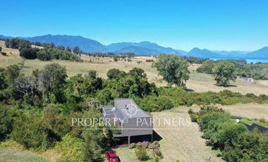 Casa Funcional y Minimalista - Loteo Alihuen Bahía Coique Lago Ranco