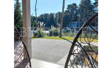 EXCELENTE CASA EN VILLA ROBLES BARRIO ALBATROS , PARTIDO DE LA COSTA