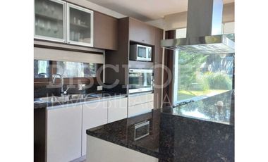 EXCELENTE CASA EN VILLA ROBLES BARRIO ALBATROS , PARTIDO DE LA COSTA