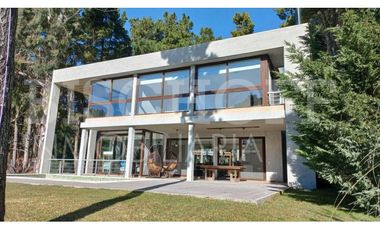 EXCELENTE CASA EN VILLA ROBLES BARRIO ALBATROS , PARTIDO DE LA COSTA
