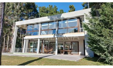 EXCELENTE CASA EN VILLA ROBLES BARRIO ALBATROS , PARTIDO DE LA COSTA