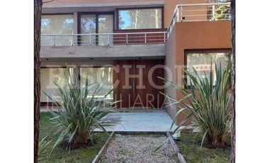 EXCELENTE CASA EN VILLA ROBLES BARRIO ALBATROS , PARTIDO DE LA COSTA