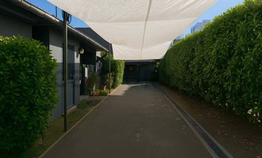 CASA COMERCIAL EN ARRIENDO, LAS CONDES