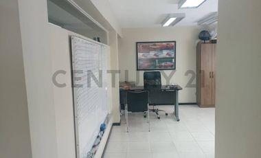 CASA COMERCIAL EN ARRIENDO, LAS CONDES