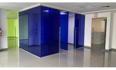 Alquiler de oficina en Punta Pacífica, Ph Oceanía Torre 2000