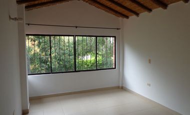 COD. 6204 - SE VENDE CASA CAMPESTRE - BARRIO: GUATIGUARA