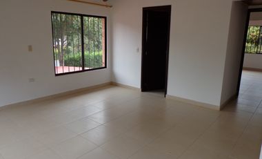 COD. 6204 - SE VENDE CASA CAMPESTRE - BARRIO: GUATIGUARA