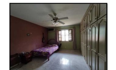 VENDO CASA AMPLIA EN LA CHORRERA GUADALUPE EL NAZARENO 4R