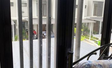 Disewakan Rumah Baru 2 Lantai Lokasi Strategis Dekat Mall & Toll