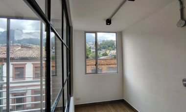apartaestudio en arriendo en la candelaria santa barbara. Cod A1087235
