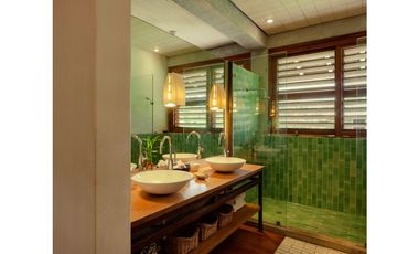 CASA DE MADERA  AMOBLADA EN 1.200M2 DE TERRENO GAMBOA
