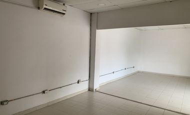 local en arriendo en poblado campestre. Cod A108206