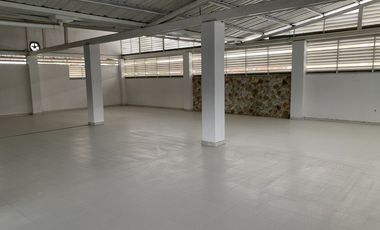 local en arriendo en poblado campestre. Cod A108206