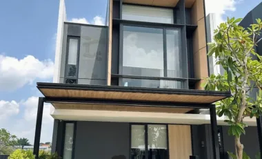 Rumah Amega Barat Surabaya dekat pintu tol Driyorejo