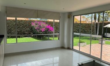casa en arriendo en pueblo viejo. Cod A8408284