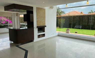 casa en arriendo en pueblo viejo. Cod A8408284