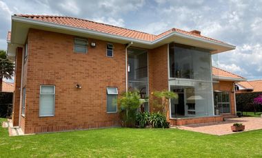 casa en arriendo en pueblo viejo. Cod A8408284