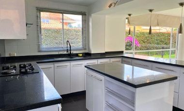 casa en arriendo en pueblo viejo. Cod A8408284