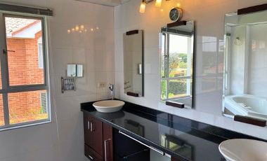 casa en arriendo en pueblo viejo. Cod A8408284