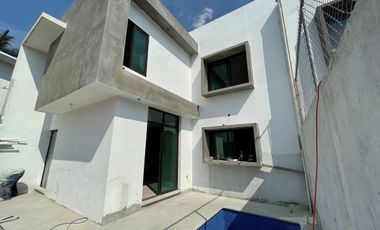 CASA EN  VENTA 3 DE MAYO