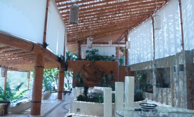 SE VENDE ESPECTACULAR CASA UBICADA EN VALLE DE BRAVO