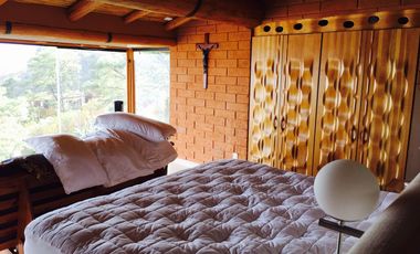 SE VENDE ESPECTACULAR CASA UBICADA EN VALLE DE BRAVO