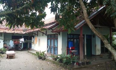 Rumah Santri di Cibalong Kabupaten Garut