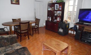 Vendo casa para uso habitacional o comercial en pleno barrio Franklin