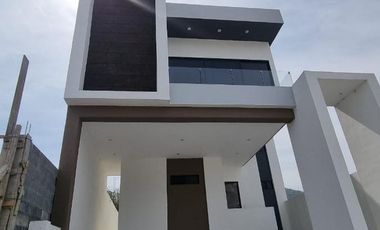 Fraccionamiento Alamosur -CARRETERA NACIONAL- Casa VENTA Santiago 232 m2, Nuevo León