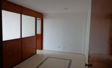 COD. 5831 - SE VENDE OFICINA - BARRIO: CENTRO
