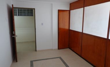 COD. 5831 - SE VENDE OFICINA - BARRIO: CENTRO
