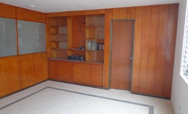 COD. 5831 - SE VENDE OFICINA - BARRIO: CENTRO