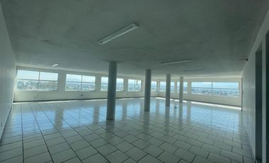 RENTA EDIFICIO PARA OFICINAS LA QUEMADA antes de crucero a Quiroga