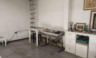 casa en venta en barrio blanco. Cod V11145